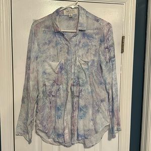 Cloth and stone button up